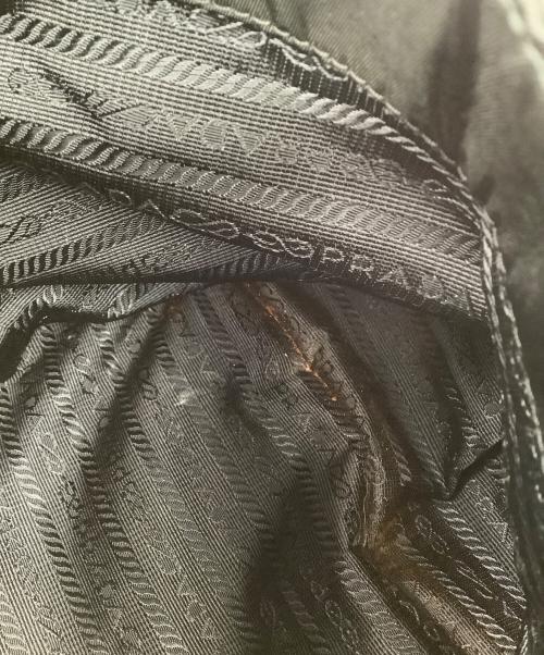 PRADA（プラダ）PRADA (プラダ) ナイロンショルダーバッグ ブラックの古着・服飾アイテム