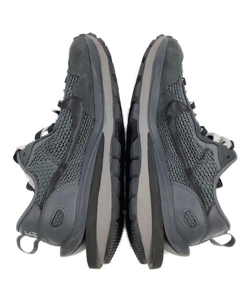 NIKE（ナイキ）NIKE (ナイキ) sacai (サカイ) VaporWaffle full black fait surface グレー サイズ:27cmの古着・服飾アイテム