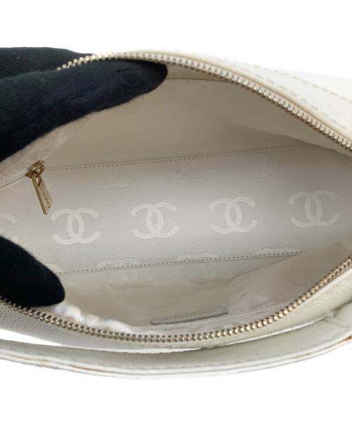 CHANEL（シャネル）CHANEL (シャネル) ショートストラップワンショルダーバッグ ホワイトの古着・服飾アイテム