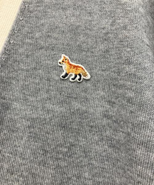 maison kitsune（メゾンキツネ）MAISON KITSUNE (メゾンキツネ) 薄手カーディガン グレー サイズ:Mの古着・服飾アイテム