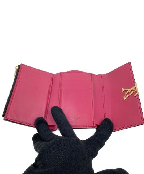 LOUIS VUITTON（ルイ ヴィトン）LOUIS VUITTON (ルイ ヴィトン) ポルトフォイユ・カプシーヌ コンパクト ノワール・ホットピンクの古着・服飾アイテム
