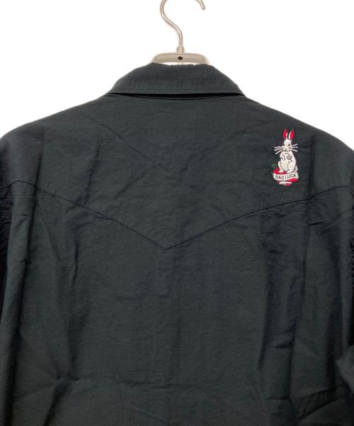 Hysteric Glamour（ヒステリックグラマー）Hysteric Glamour (ヒステリックグラマー) RABBIT LUCK刺繍 長袖ウエスタンシャツ ブラック サイズ:L 未使用品の古着・服飾アイテム