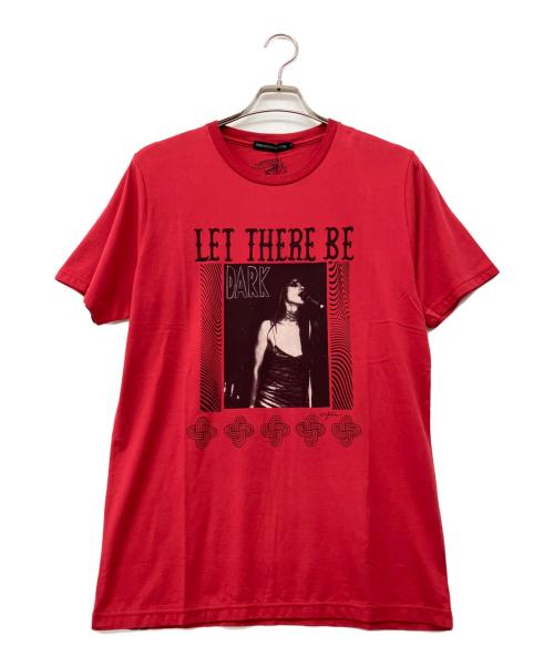Thee Hysteric XXX（ジィ ヒステリックトリプルエックス）Thee Hysteric XXX (ジィ ヒステリックトリプルエックス) THEE HYSTERIC XXX DAM/LET THERE BE DARK pt Tシャツ レッド サイズ:L 未使用品の古着・服飾アイテム