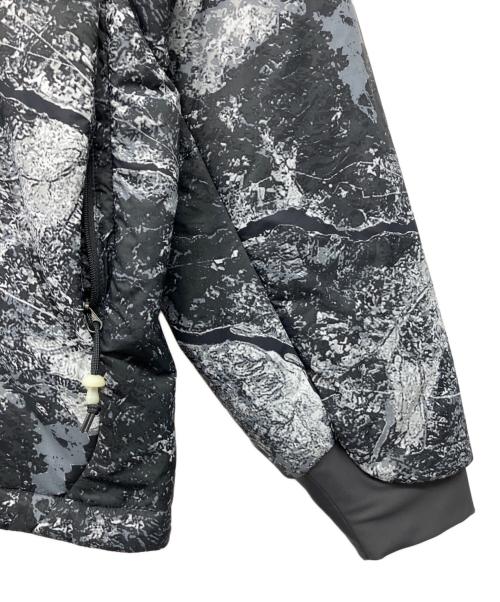 NIKE ACG（ナイキエーシージー）NIKE ACG (ナイキエーシージー) Therma-FIT ADV Allover Print Jacket ブラック×ホワイト サイズ:Lの古着・服飾アイテム