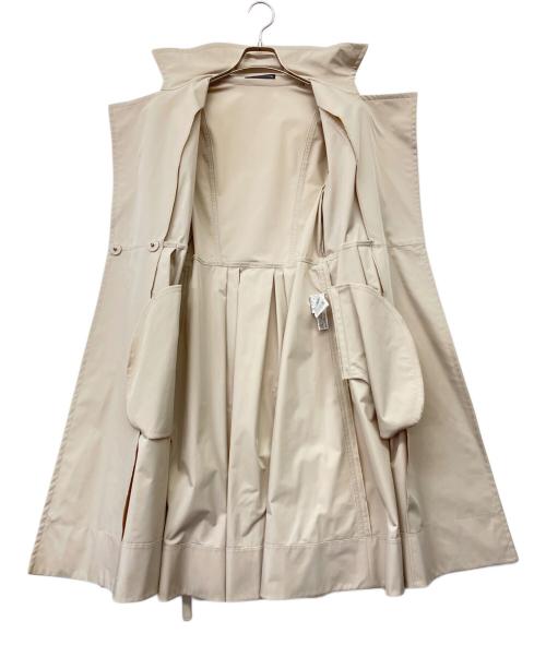 FOXEY NEWYORK（フォクシーニューヨーク）FOXEY NEWYORK (フォクシーニューヨーク) ストレッチタフタ トレンチコート ベージュ サイズ:40の古着・服飾アイテム