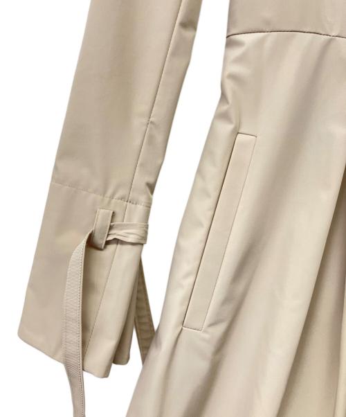 FOXEY NEWYORK（フォクシーニューヨーク）FOXEY NEWYORK (フォクシーニューヨーク) ストレッチタフタ トレンチコート ベージュ サイズ:40の古着・服飾アイテム