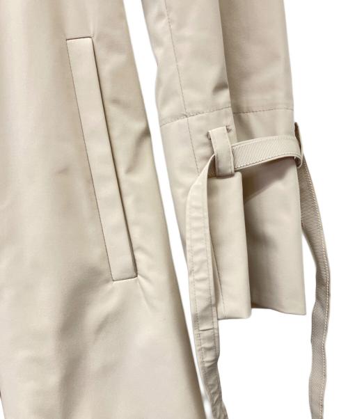 FOXEY NEWYORK（フォクシーニューヨーク）FOXEY NEWYORK (フォクシーニューヨーク) ストレッチタフタ トレンチコート ベージュ サイズ:40の古着・服飾アイテム
