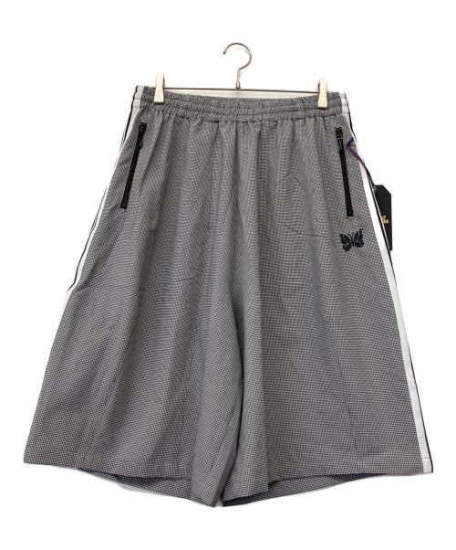 Needles（ニードルズ）Needles (ニードルズ) Needles×LHP H.D.Track Shorts Seersucker-Grey ライトグレー サイズ:M 未使用品の古着・服飾アイテム