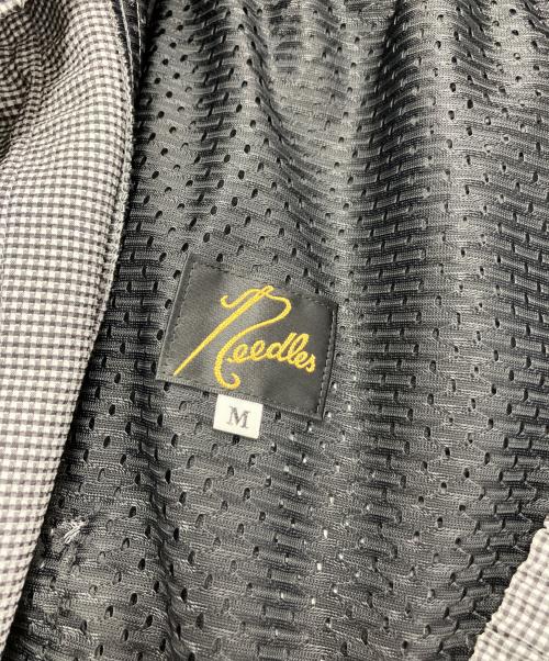 Needles（ニードルズ）Needles (ニードルズ) Needles×LHP H.D.Track Shorts Seersucker-Grey ライトグレー サイズ:M 未使用品の古着・服飾アイテム