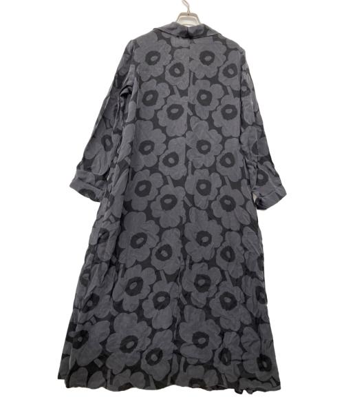 marimekko（マリメッコ）marimekko (マリメッコ) MAISOL UNIKKO DRESS MEKKO CLASSIC UNIKKO CUPRO グレー サイズ:34 未使用品の古着・服飾アイテム