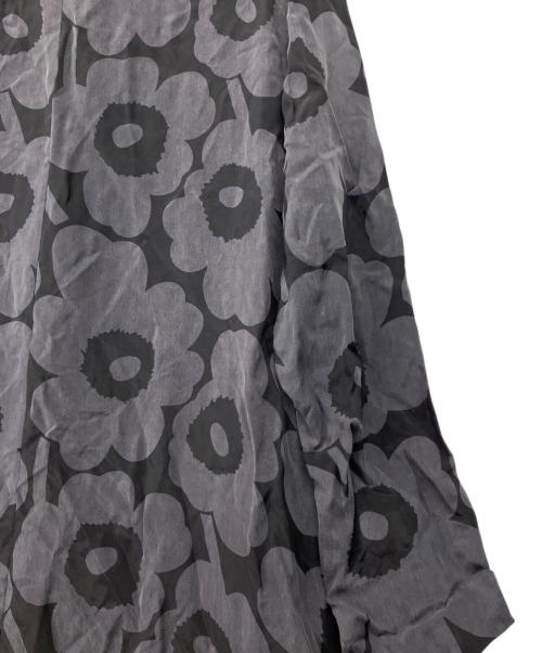 marimekko（マリメッコ）marimekko (マリメッコ) MAISOL UNIKKO DRESS MEKKO CLASSIC UNIKKO CUPRO グレー サイズ:34 未使用品の古着・服飾アイテム