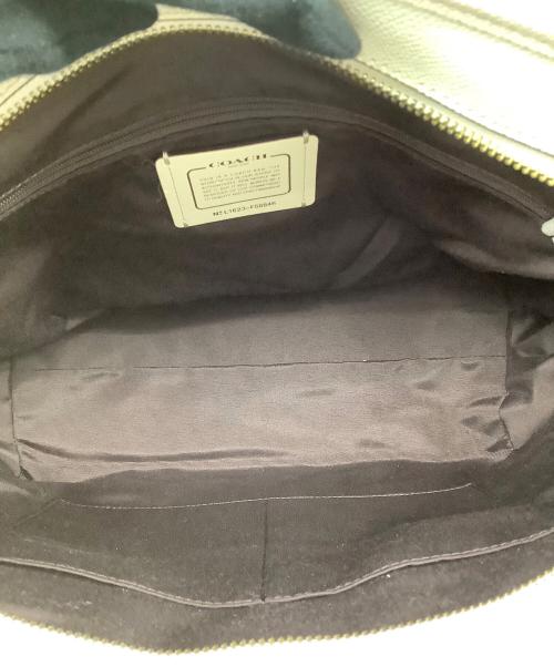 COACH（コーチ）COACH (コーチ) CRSGR CITY ZIP TOT アイボリーの古着・服飾アイテム