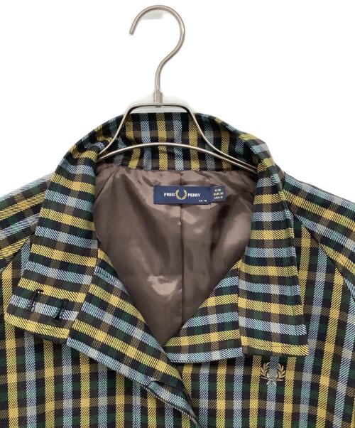 FRED PERRY（フレッドペリー）FRED PERRY (フレッドペリー) コート グリーン×イエロー サイズ:M Lの古着・服飾アイテム