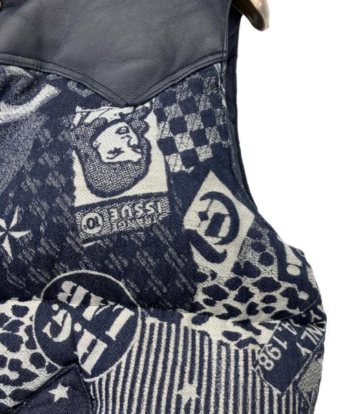 Hysteric Glamour（ヒステリックグラマー）Hysteric Glamour (ヒステリックグラマー) RockyMountainFeatherBed (ロッキーマウンテンフェザーベッド) LONDON NITE DEMIN DOWN VEST インディゴ サイズ:L 未使用品の古着・服飾アイテム
