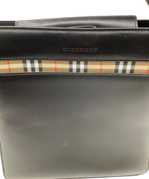 BURBERRY（バーバリー）BURBERRY (バーバリー) ワンショルダーバッグ ブラックの古着・服飾アイテム