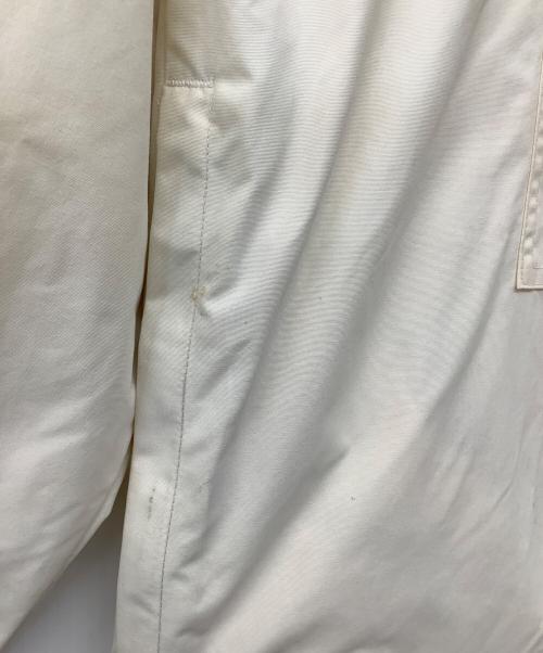 Carhartt WIP（カーハート ワーク イン プログレス）CARHARTT WIP (カーハート ワーク イン プログレス) ウインドブレーカープルオーバー アイボリー サイズ:Lの古着・服飾アイテム
