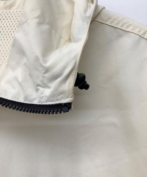 Carhartt WIP（カーハート ワーク イン プログレス）CARHARTT WIP (カーハート ワーク イン プログレス) ウインドブレーカープルオーバー アイボリー サイズ:Lの古着・服飾アイテム