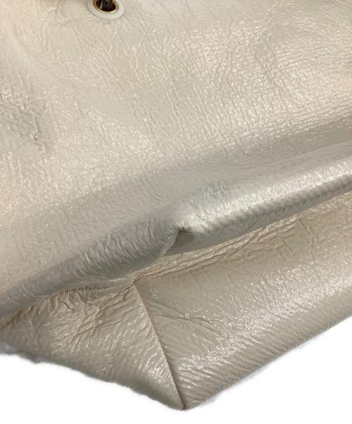 TORY BURCH（トリーバーチ）TORY BURCH (トリーバーチ) チェーントートバッグ アイボリーの古着・服飾アイテム