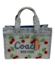 COACH（コーチ）の古着「カーゴトートバッグ26」｜インディゴ
