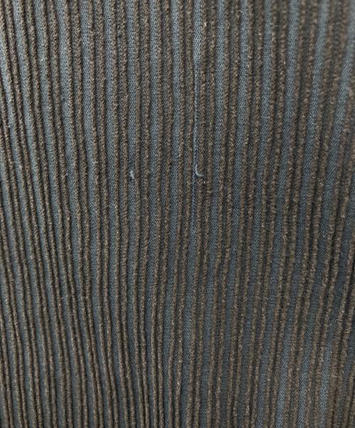 ISSEY MIYAKE MEN（イッセイミヤケメン）ISSEY MIYAKE MEN (イッセイミヤケメン) 長袖カットソー グリーン サイズ:3の古着・服飾アイテム