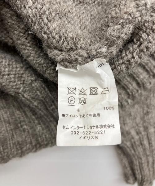 Jamieson’s Knitwear（ジャミーソンズニットウェア）Jamieson’s Knitwear (ジャミーソンズニットウェア) クルーネックニット グレー サイズ:Mの古着・服飾アイテム