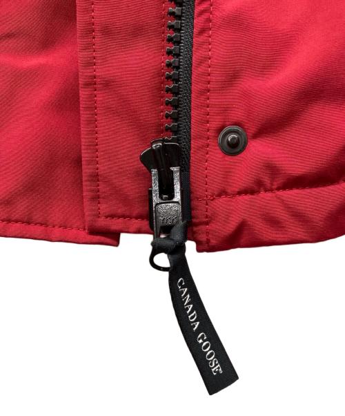 CANADA GOOSE（カナダグース）CANADA GOOSE (カナダグース) CANMORE PARKA レッド サイズ:Sの古着・服飾アイテム
