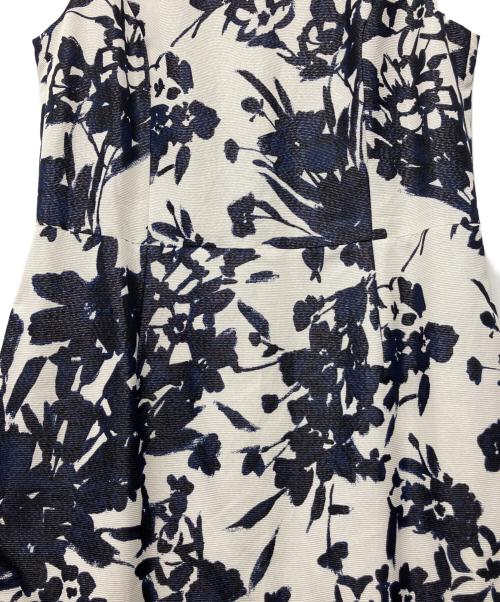 MACKINTOSH LONDON（マッキントッシュ ロンドン）MACKINTOSH LONDON (マッキントッシュ ロンドン) ノースリーブワンピース ホワイト×ネイビー サイズ:38 未使用品の古着・服飾アイテム