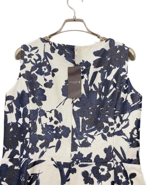 MACKINTOSH LONDON（マッキントッシュ ロンドン）MACKINTOSH LONDON (マッキントッシュ ロンドン) ノースリーブワンピース ホワイト×ネイビー サイズ:38 未使用品の古着・服飾アイテム