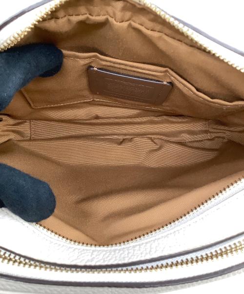 COACH（コーチ）COACH (コーチ) クロスボディーバッグ ベージュの古着・服飾アイテム