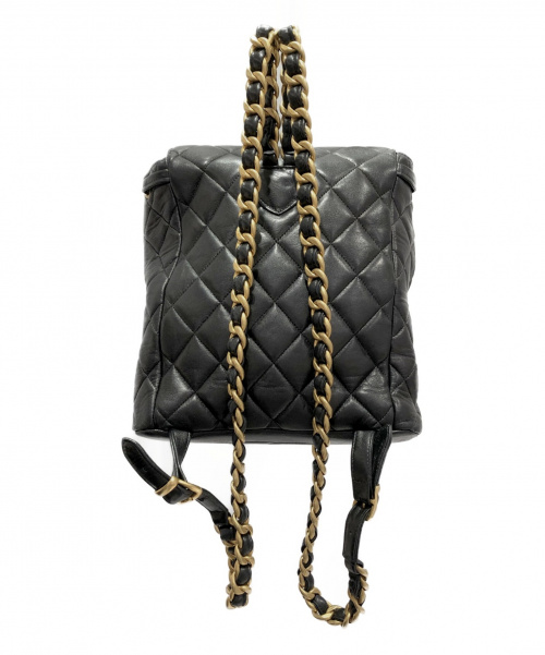 CHANEL（シャネル）CHANEL (シャネル) リュック ブラック×ゴールド サイズ:-の古着・服飾アイテム