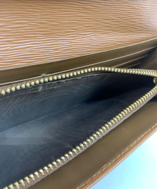 PRADA（プラダ）PRADA (プラダ) 長財布 ブラウンの古着・服飾アイテム