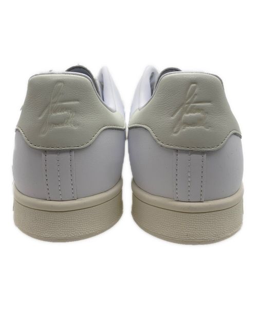 adidas（アディダス）adidas (アディダス) スニーカー ホワイト サイズ:25の古着・服飾アイテム