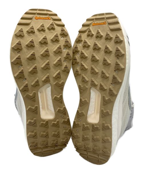 adidas（アディダス）adidas (アディダス) ハイカットスニーカー ベージュ サイズ:24の古着・服飾アイテム