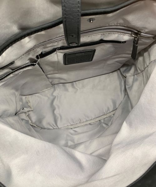 TUMI（トゥミ）TUMI (トゥミ) リュック ボヤジュール リーヴァス ブラックの古着・服飾アイテム