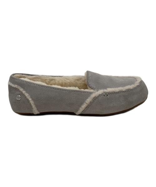 UGG（アグ）UGG (アグ) モカシンシューズ ライトグレー サイズ:22cmの古着・服飾アイテム