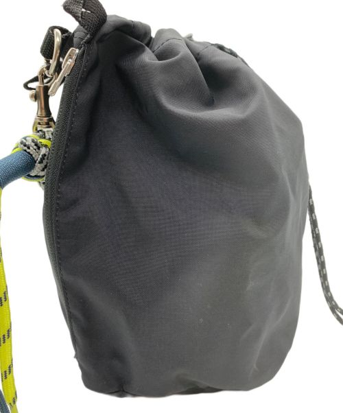 zattu（ザッツ）zattu (ザッツ) ハンドバッグ ブラックの古着・服飾アイテム