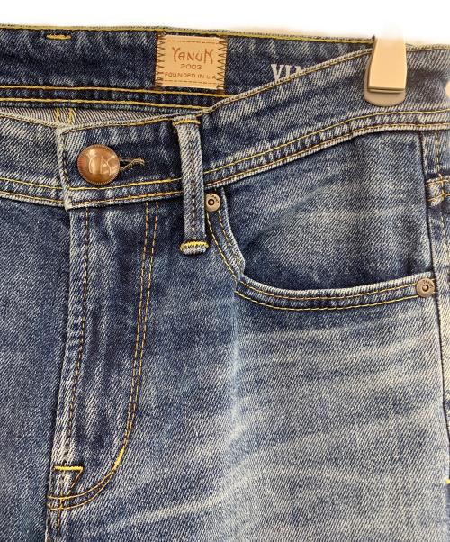 YANUK（ヤヌーク）YANUK (ヤヌーク) デニムパンツ ブルー サイズ:29の古着・服飾アイテム