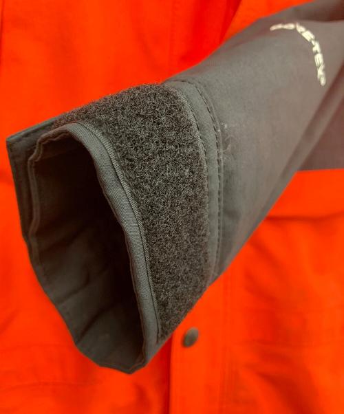 THE NORTH FACE（ザ ノース フェイス）THE NORTH FACE (ザ ノース フェイス) マウンテンライトジャケット レッド×ブラック サイズ:Sの古着・服飾アイテム