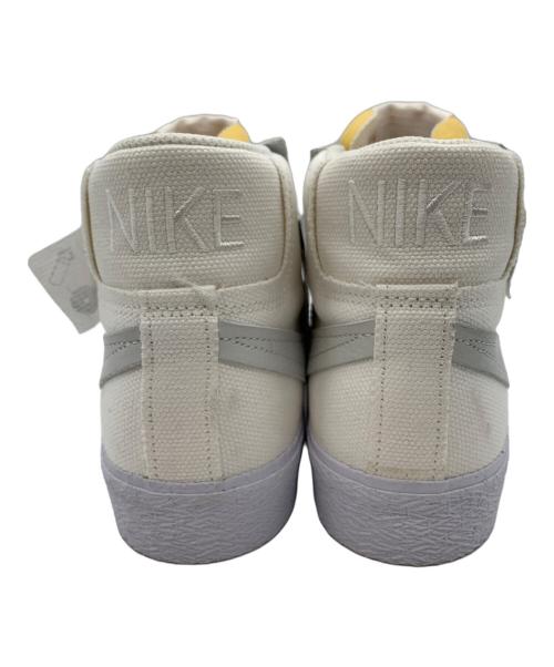 NIKE SB（ナイキエスビー）NIKE SB (ナイキエスビー) ブレイザーミッド ホワイト×ベージュ サイズ:26の古着・服飾アイテム