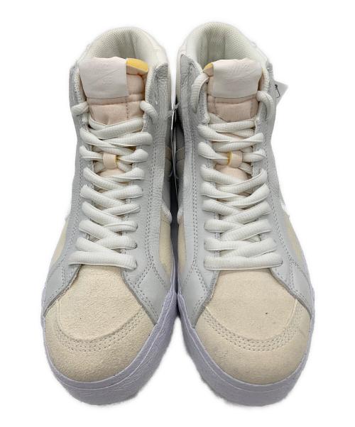 NIKE SB（ナイキエスビー）NIKE SB (ナイキエスビー) ブレイザーミッド ホワイト×ベージュ サイズ:26の古着・服飾アイテム