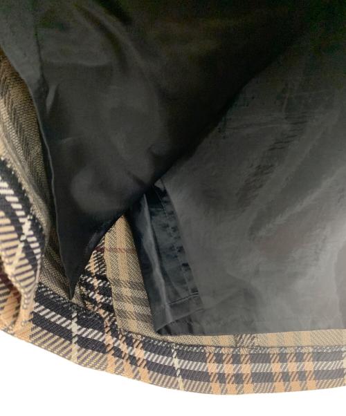 BURBERRY BLUE LABEL（バーバリー ブルー レーベル）BURBERRY BLUE LABEL (バーバリーロンドンブルーレーベル) チェックスカート ベージュ サイズ:UK36の古着・服飾アイテム