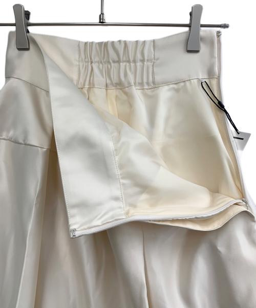 LOUNIE（ルーニー）LOUNIE (ルーニー) フレアスカート アイボリー サイズ:36の古着・服飾アイテム