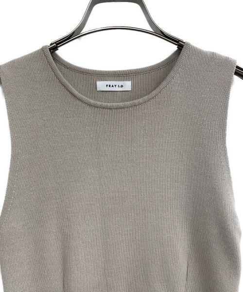 FRAY ID（フレイ アイディー）FRAY ID (フレイ アイディー) ノースリーブワンピース ベージュ サイズ:Sの古着・服飾アイテム