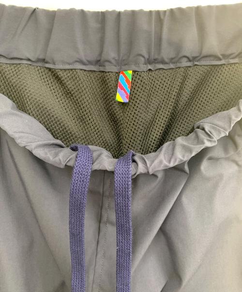 is-ness（イズネス）is-ness (イズネス) ナイロンパンツ ネイビー×ブラック サイズ:Mの古着・服飾アイテム