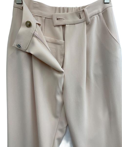 SOEJU（ソージュ）SOEJU (ソージュ) タックパンツ アイボリー サイズ:XSの古着・服飾アイテム