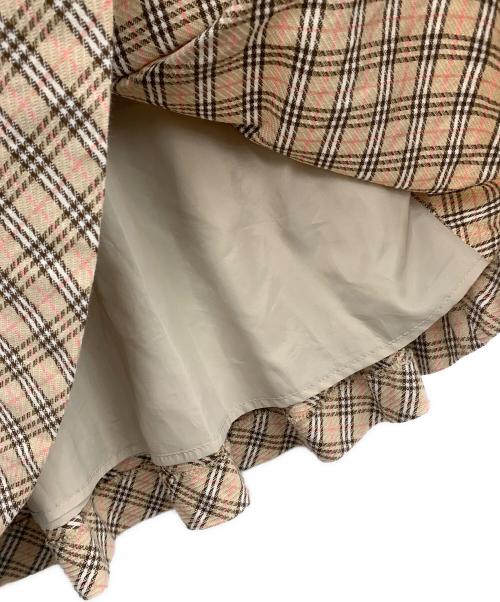 BURBERRY BLUE LABEL（バーバリーロンドンブルーレーベル）BURBERRY BLUE LABEL (バーバリーロンドンブルーレーベル) チェックスカート ベージュ サイズ:36の古着・服飾アイテム