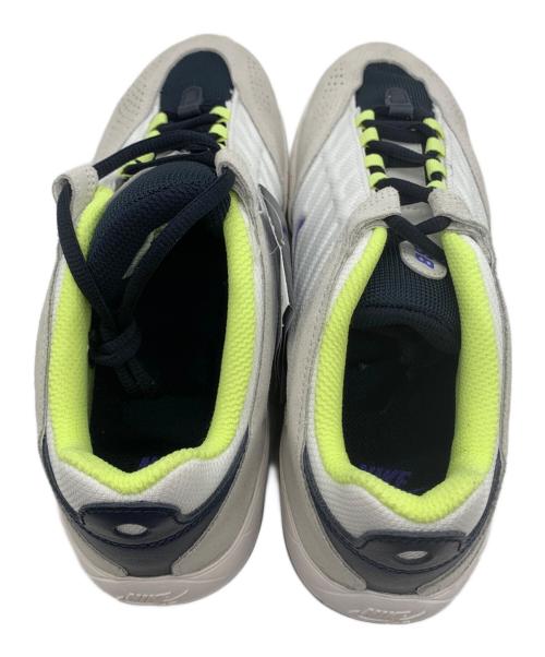 NIKE SB（ナイキエスビー）NIKE SB (ナイキエスビー) スニーカー アイボリー×ホワイト サイズ:27.5の古着・服飾アイテム