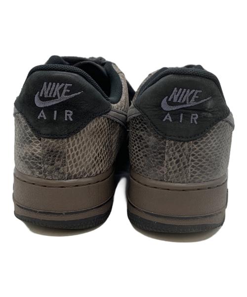 NIKE（ナイキ）NIKE (ナイキ) スニーカー AIR FORCE1 ブラック サイズ:27の古着・服飾アイテム