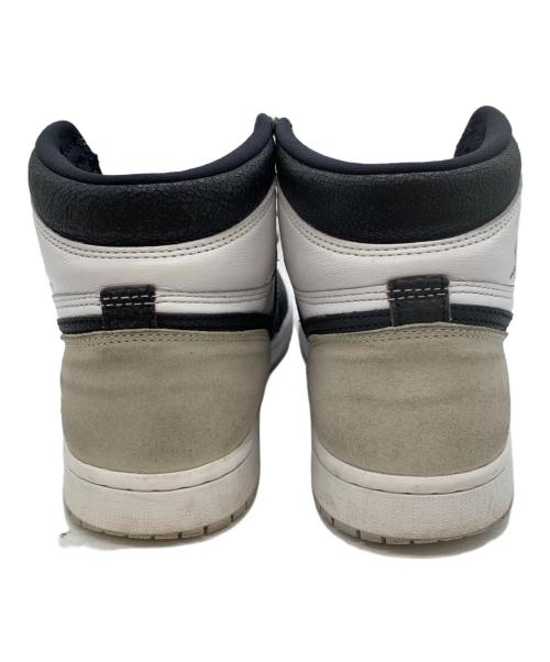 NIKE（ナイキ）NIKE (ナイキ) AIR JORDAN 1 RETRO HIGH ホワイト×ブラック サイズ:26.5の古着・服飾アイテム