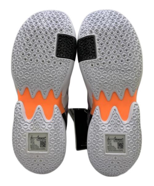 NIKE（ナイキ）NIKE (ナイキ) スニーカー ホワイト サイズ:27の古着・服飾アイテム